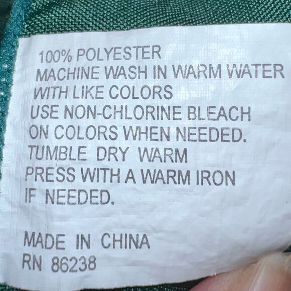 Hunter Green Round Holiday Tablecloth – Fits 6–8 Seat Table (70” Round) - Picture 5 of 16